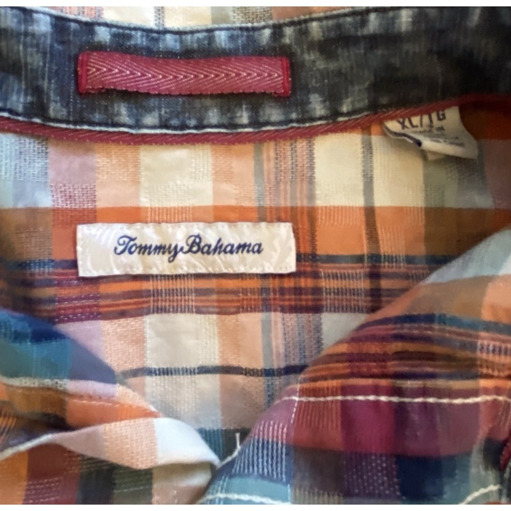 Tommy Bahama Lightweight Button Down Shirt Size XL Multi Color - Picture 3 of 4